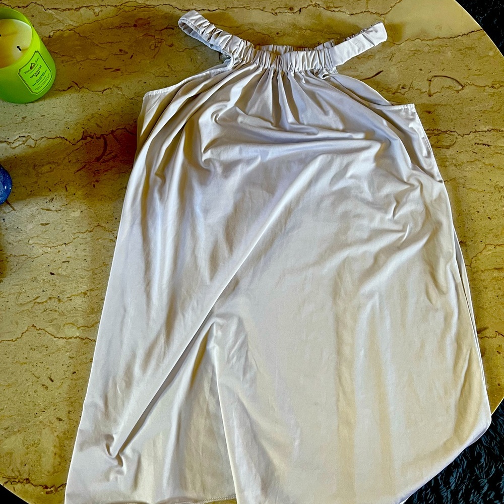 White cover up. Elastic top. Sz XL